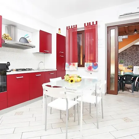 Appartamento Capo d'Orlando Apartments *